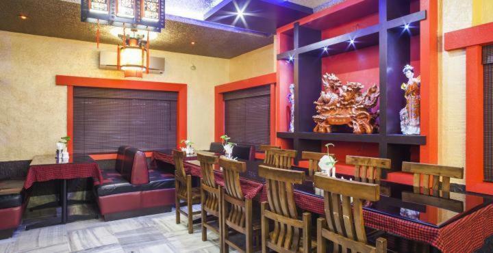 Hotel Lee Garden Puri Ngoại thất bức ảnh
